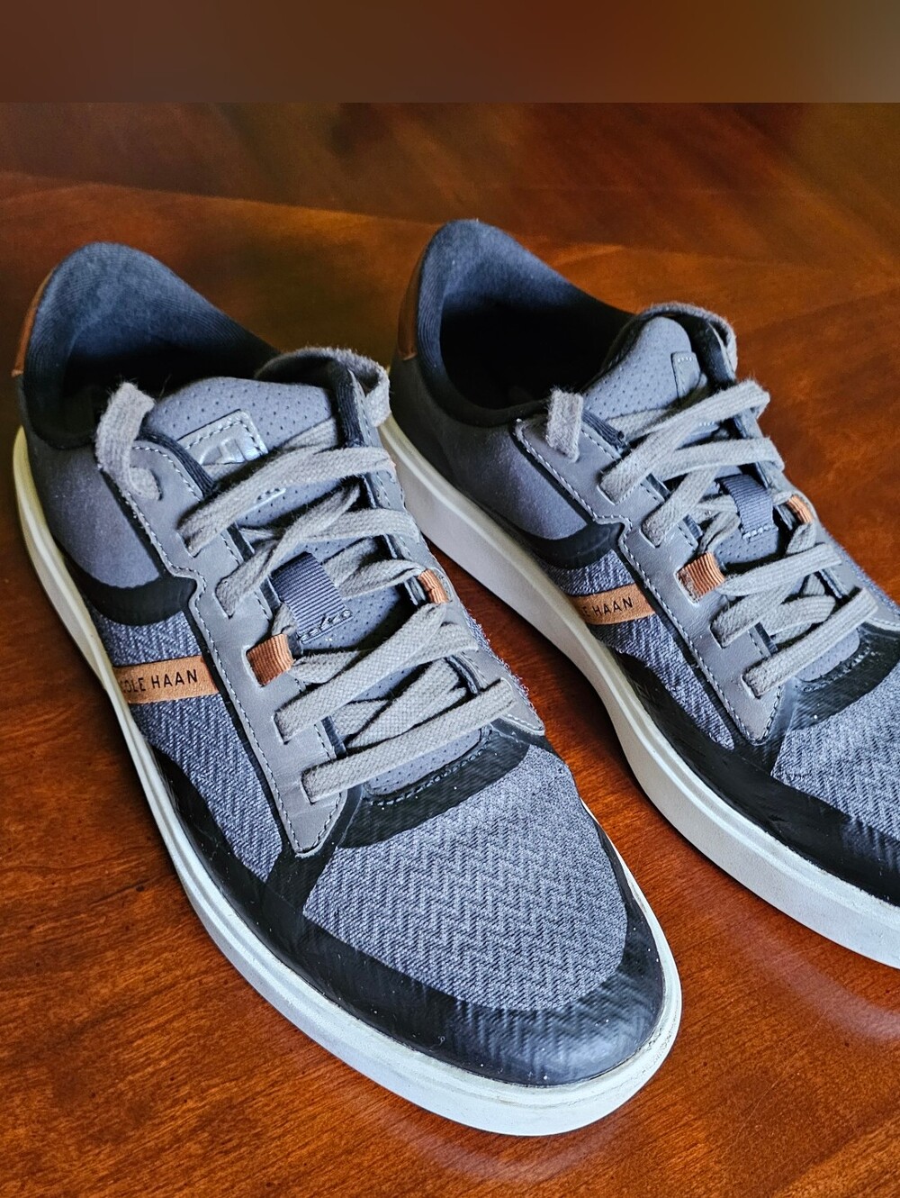 Cole Haan Men's Gray and Black Casual Lace-Up Sneakers with Tan Accents SIZE 11